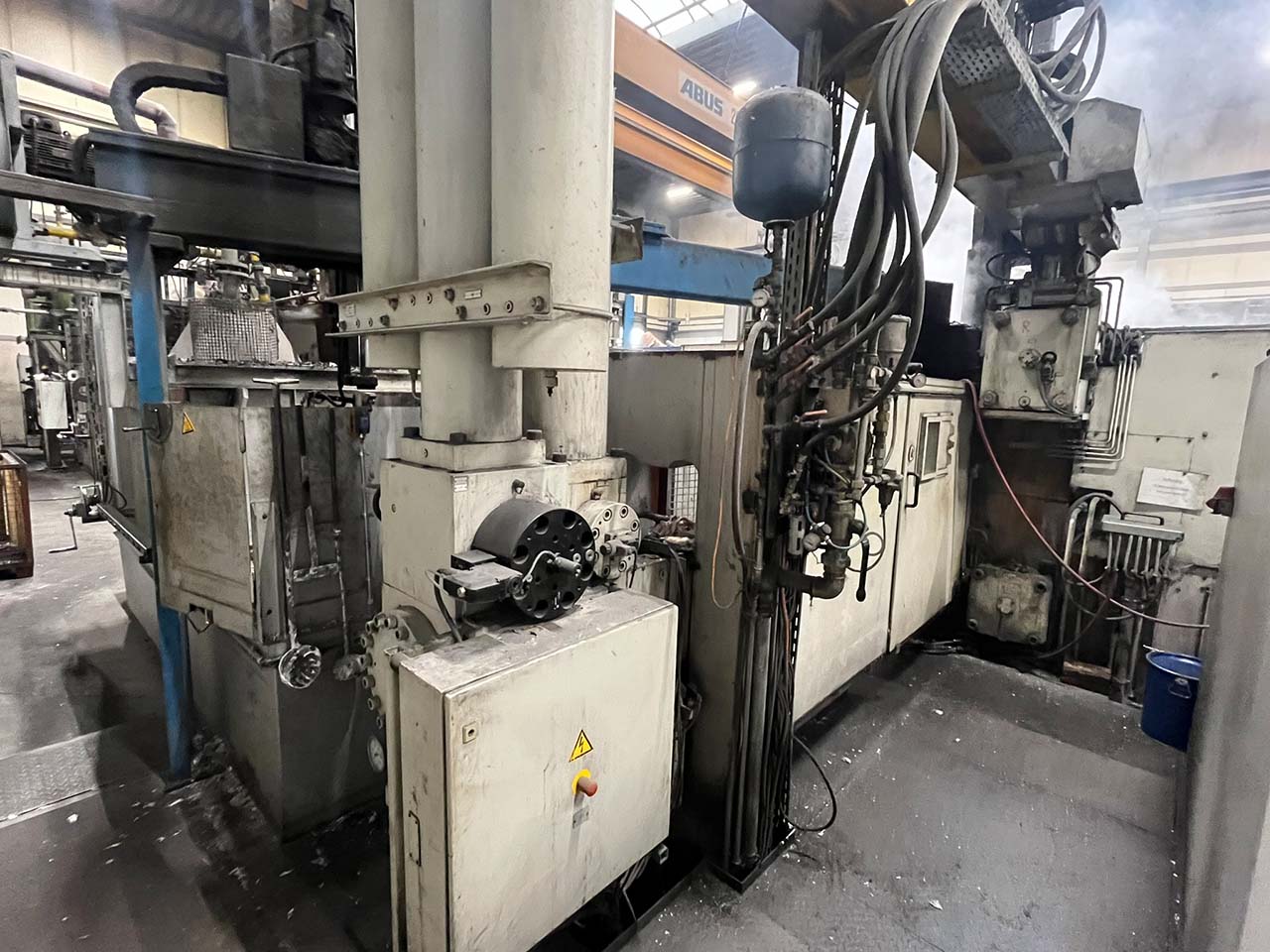 Müller Weingarten GDK 2000 / 130 Máquina de fundição injetada com câmara fria Opticast KK1670, usada