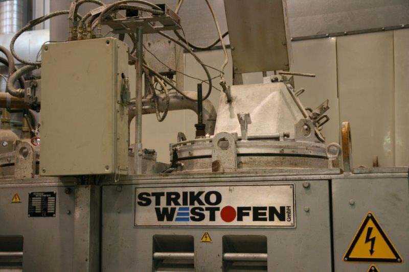 StrikoWestofen CMHC N 2 X300 Forno Dosador de Magnésio O1738, utilizado